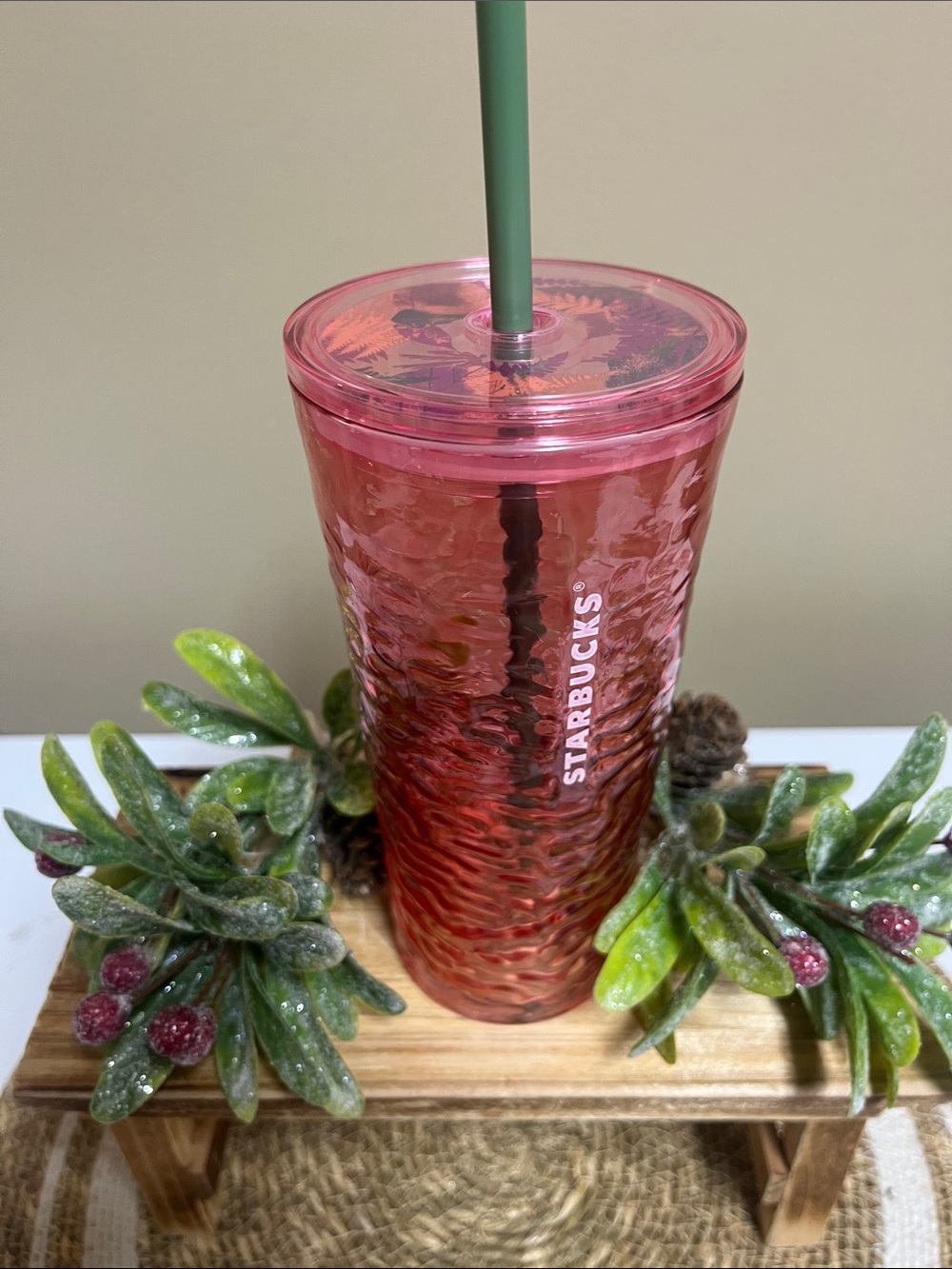 Starbucks 2022 18 fl. Oz Pink Ripples Cold Cup Glass Tumbler